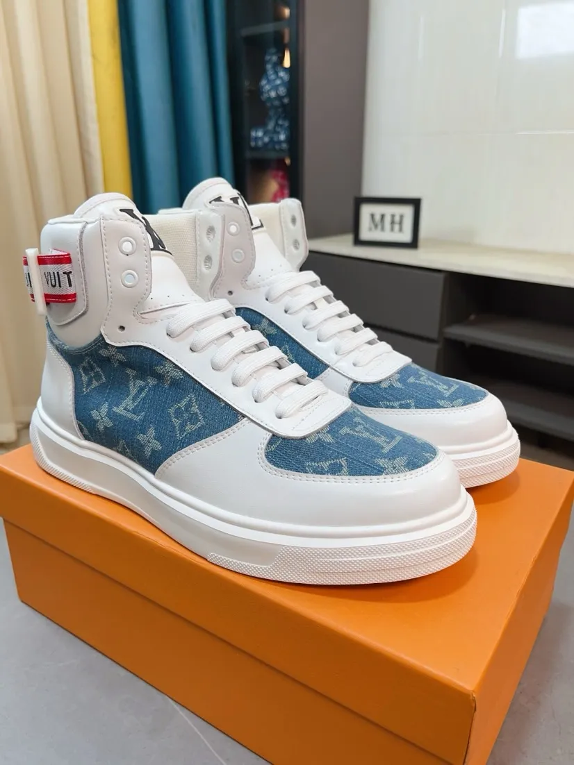 Men's shoes 💰440🌹🌹【LOUIS VUITTON】Same style on Louis Vuitton* official website🚹Men's high-top casual shoes❤️Same style as popular celebrities and big names ~ Best-selling at home and abroad Lv focuses on the checkerboard series...Imported first-layer cowhide with special fabrics➕Full sheep leather lining➕Brand-specific hollow outsole💎Produced by OEM The highest version🔍🔍Number of codes: 38-44,